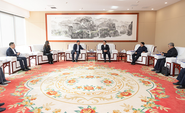 1670835351236051850.jpg 严昊.jpg