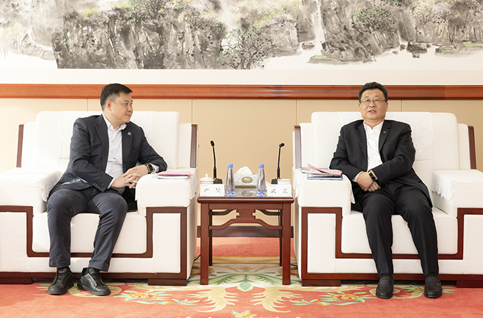 1670835370470094051.jpg 严昊2.jpg