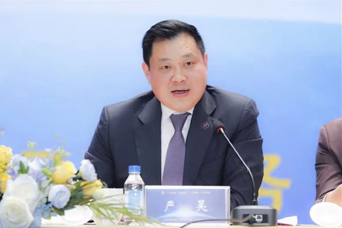 鱼虾蟹
召开2025年第一次董事局（扩大）会议3.jpg